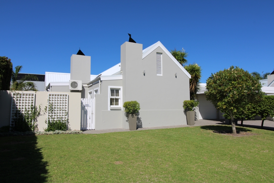 3 Bedroom Property for Sale in Kingswood Golf Estate Western Cape